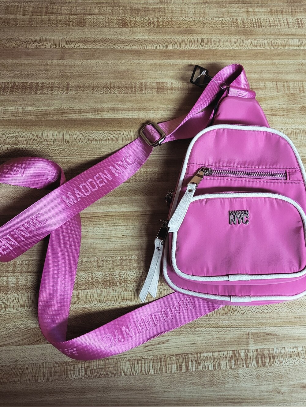 Madden NYC pink core sling crossbody bag, NWT